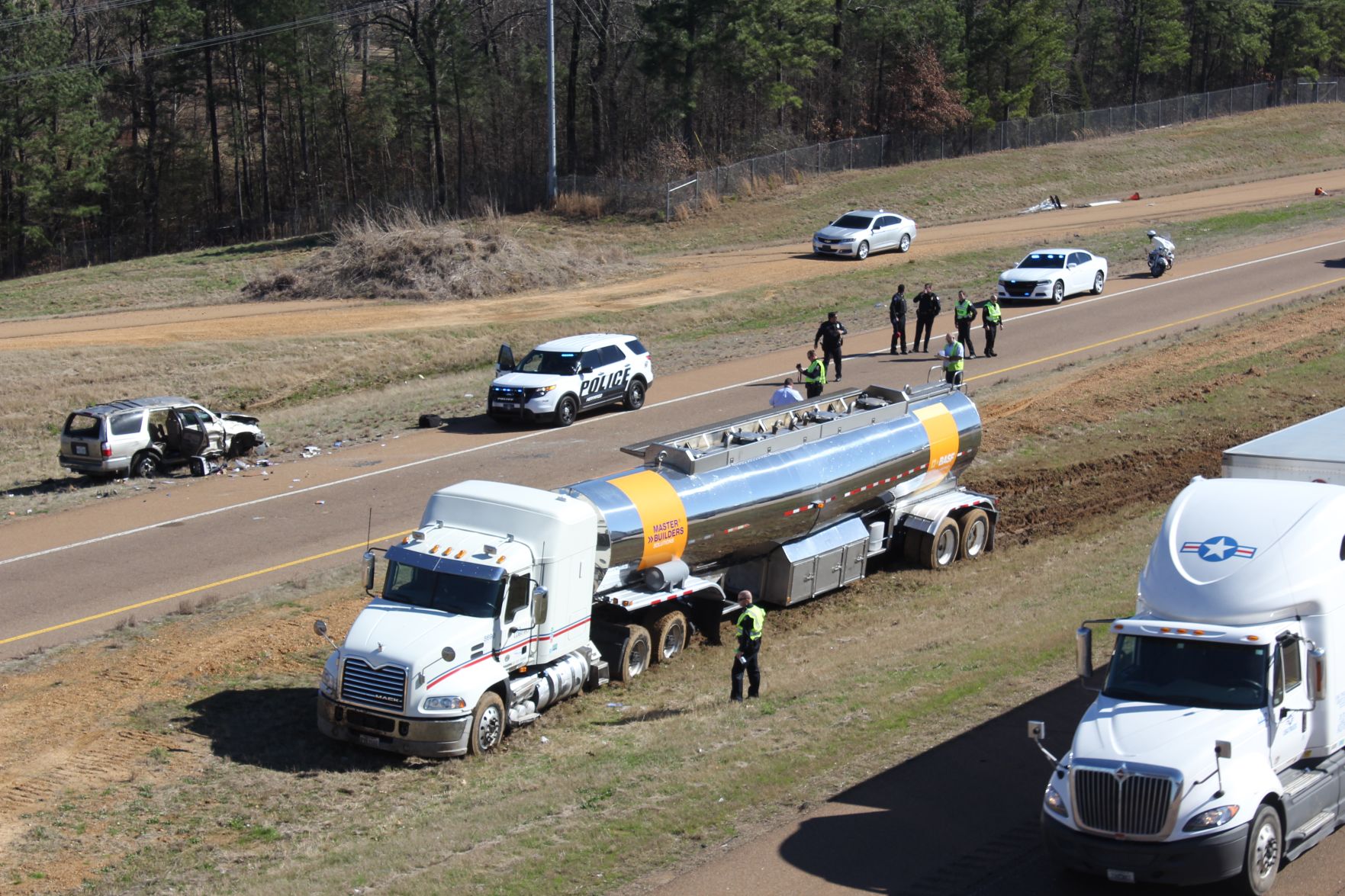 Accident slows traffic near Hernando